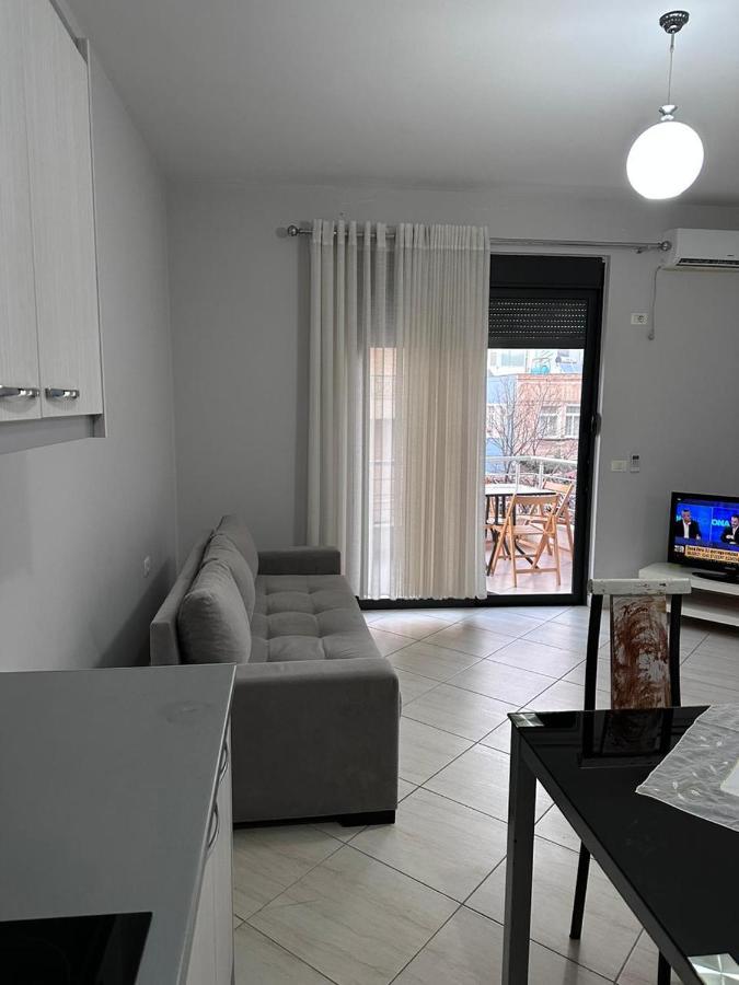 Payo Apartments Sarandë Exterior foto