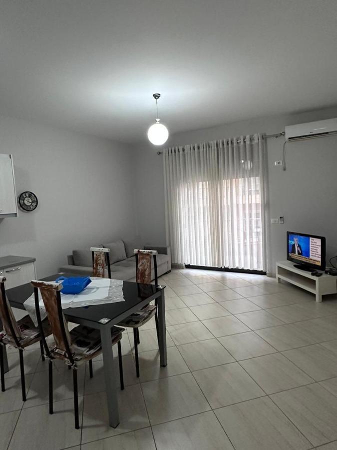 Payo Apartments Sarandë Exterior foto